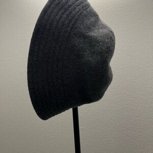 Uniqlo Wool Charcoal Gray Hat